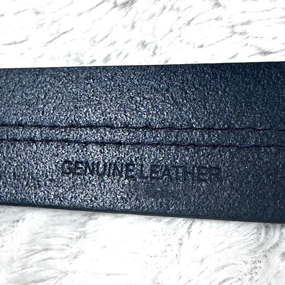 Alesbury Elegant Black Genuine Leather Belt  Brushed Metal Buckle 36 / 90. NWOT